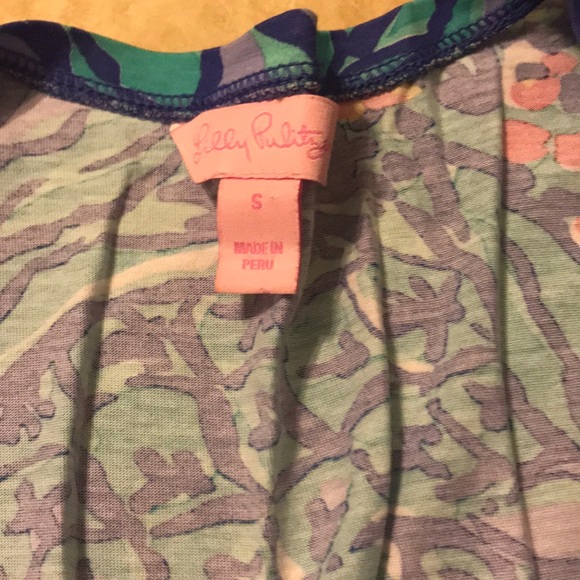 Lilly pulitzer shirt - Picture 2 of 4